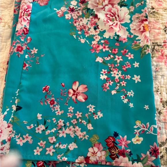 Blue Floral wide leg pants size S-M - Picture 4 of 4